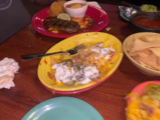 Manuel's Mexican Restaurant & Cantina | Goodyear photo 3